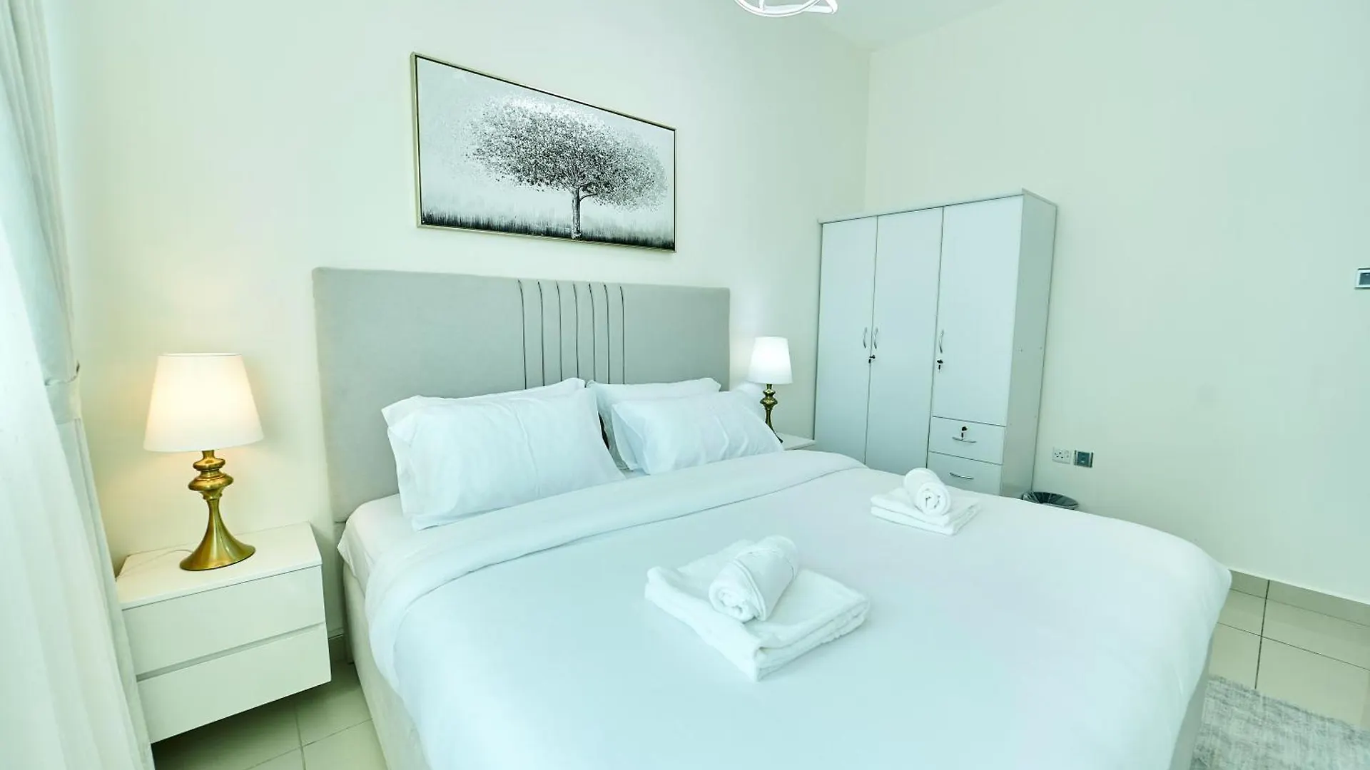 Svizona'S 2Br In Dubai Marina Apartment